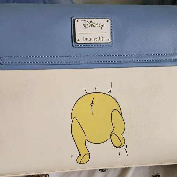 Loungefly Blue and Cream Winnie the Pooh Crossbody Bag - Picture 3 of 6